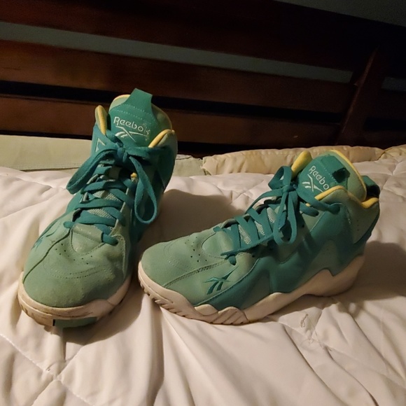 throwback reebok shoes